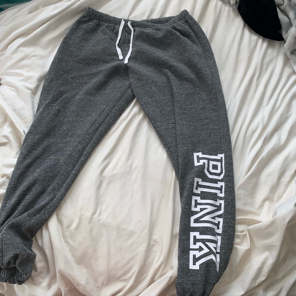 dark gray vs pink joggers